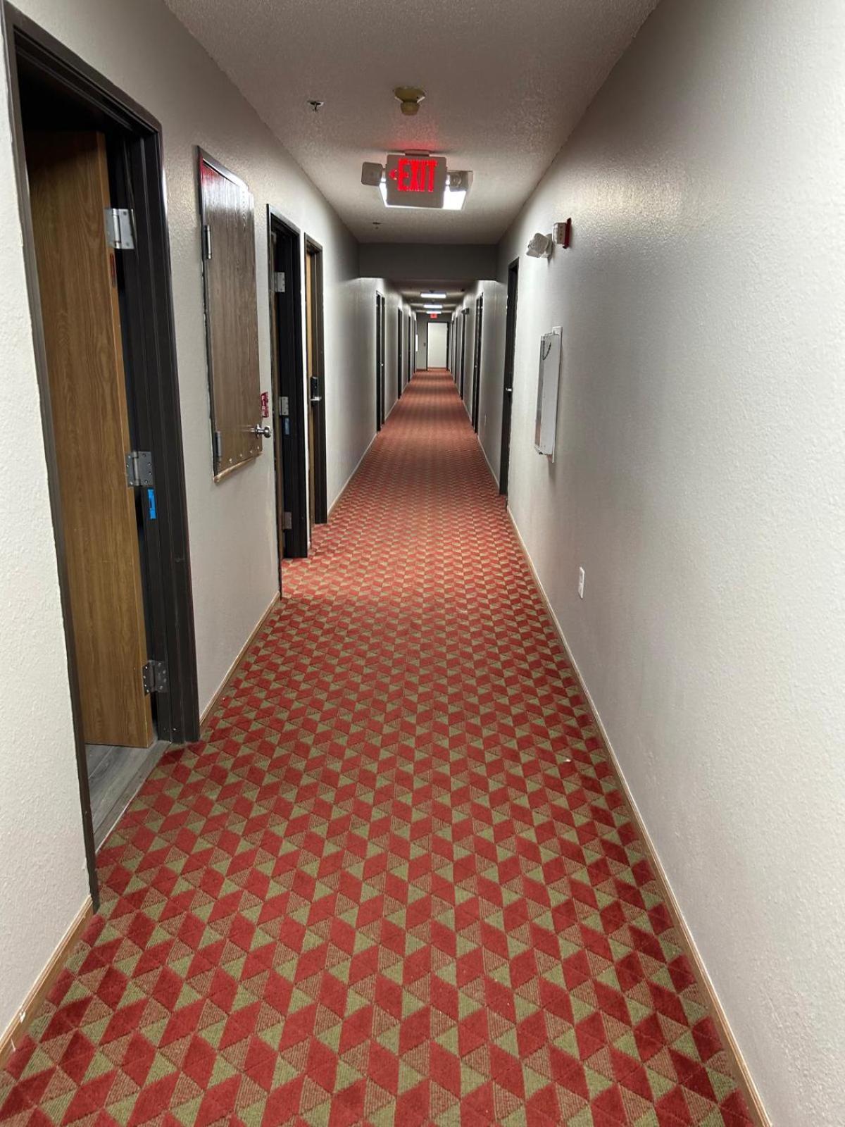 Super 8 By Wyndham Blair Otel Dış mekan fotoğraf